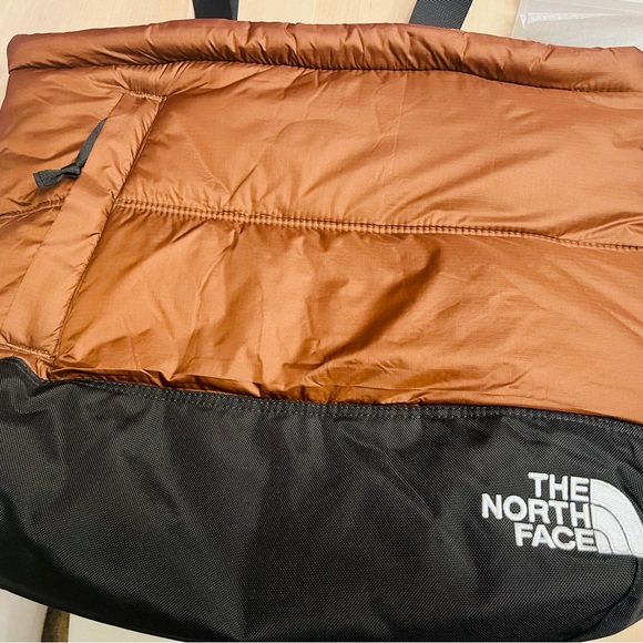 The North Face Nuptse Tote - Picture 8 of 8